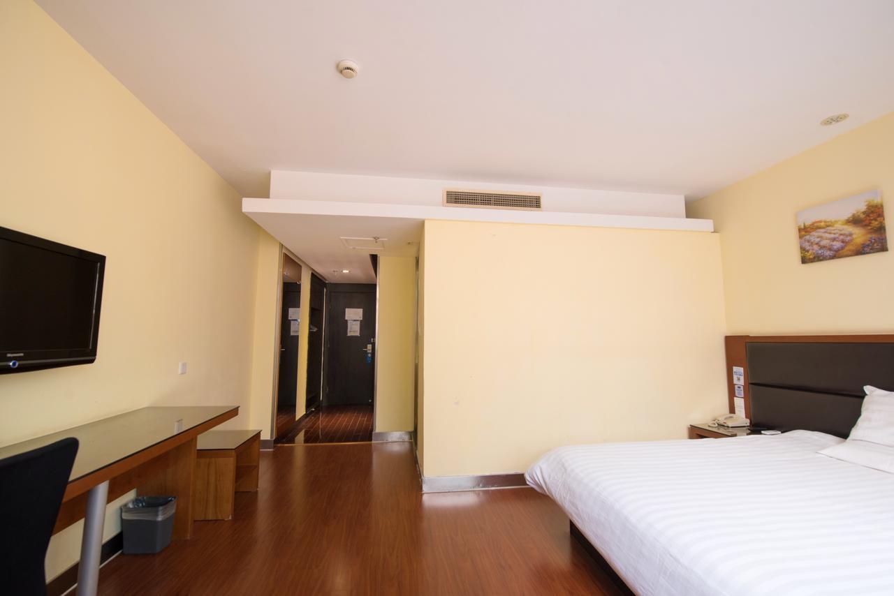 Hanting Express Shanghai Lujiazui Minsheng Road 外观 照片