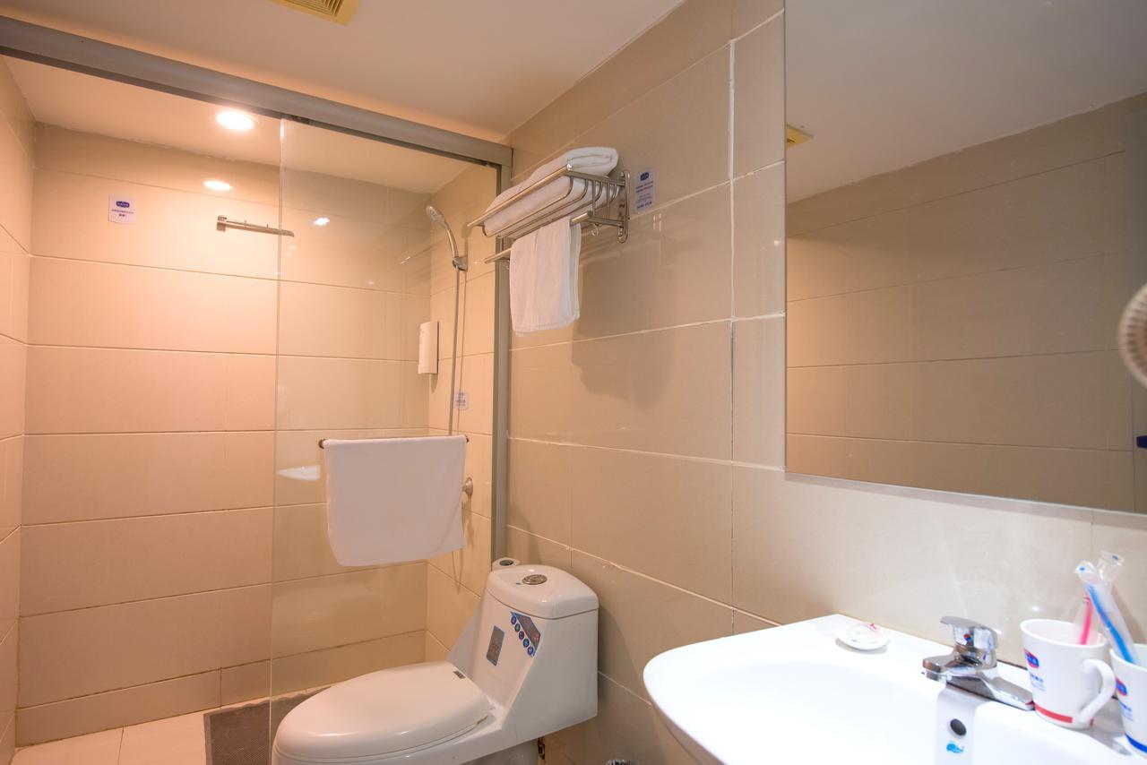 Hanting Express Shanghai Lujiazui Minsheng Road 外观 照片