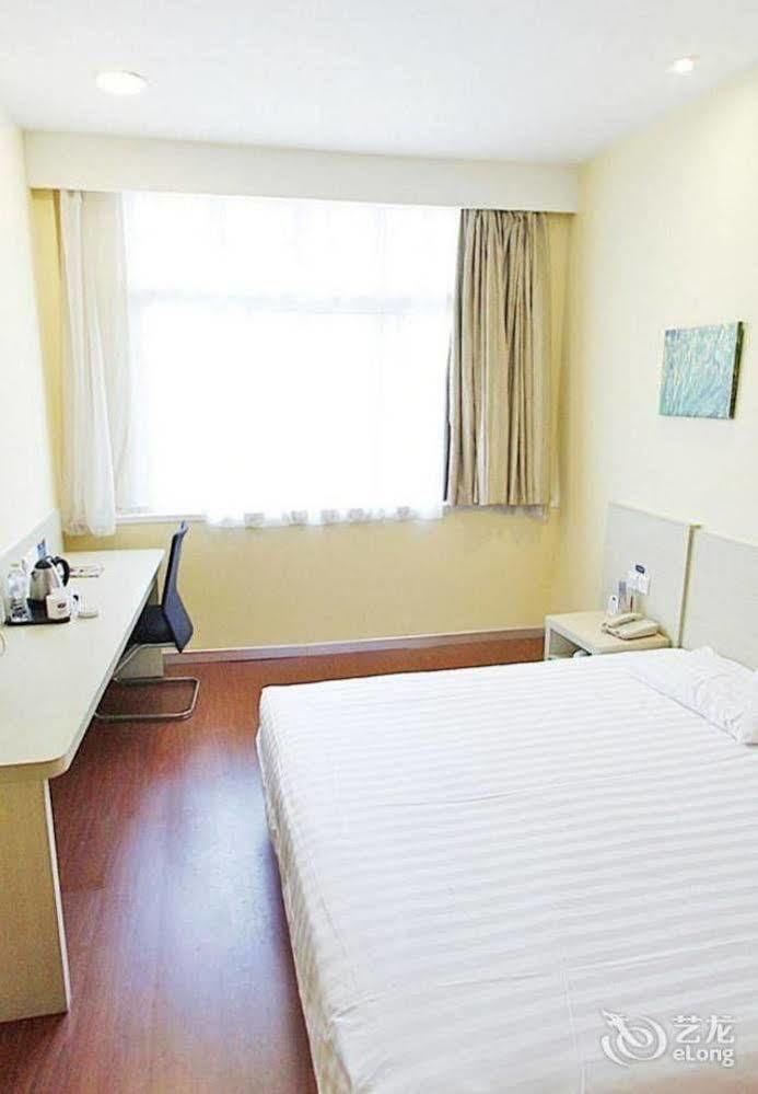 Hanting Express Shanghai Lujiazui Minsheng Road 外观 照片